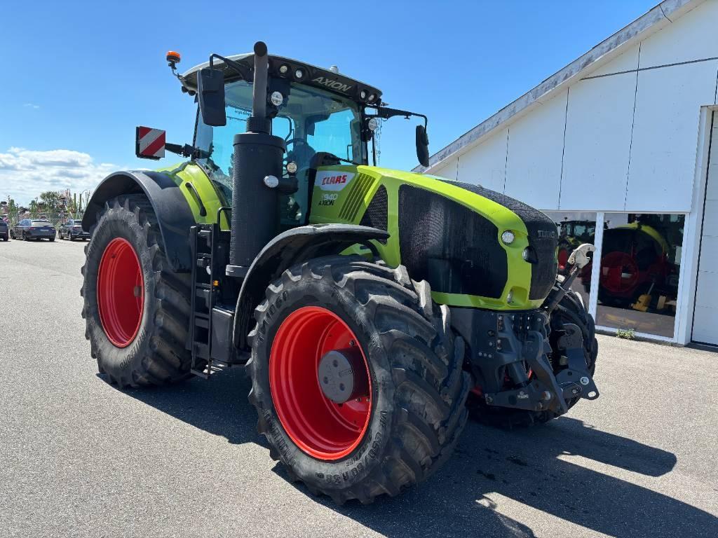CLAAS AXION 940 CMATIC Tractors
