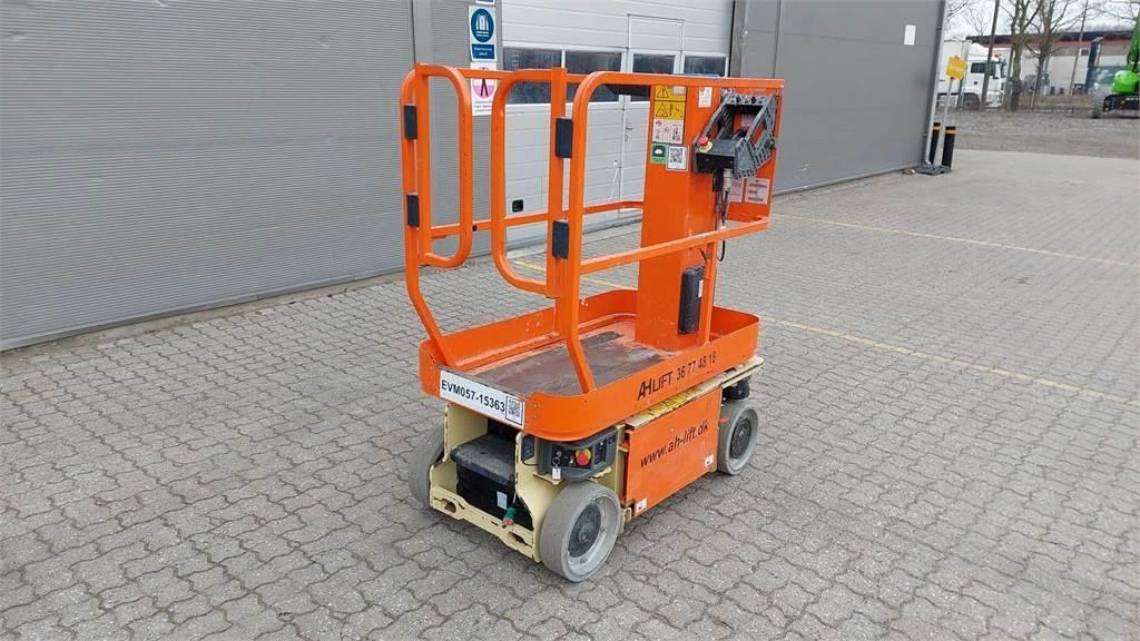 JLG 1230ES Inne podnośniki