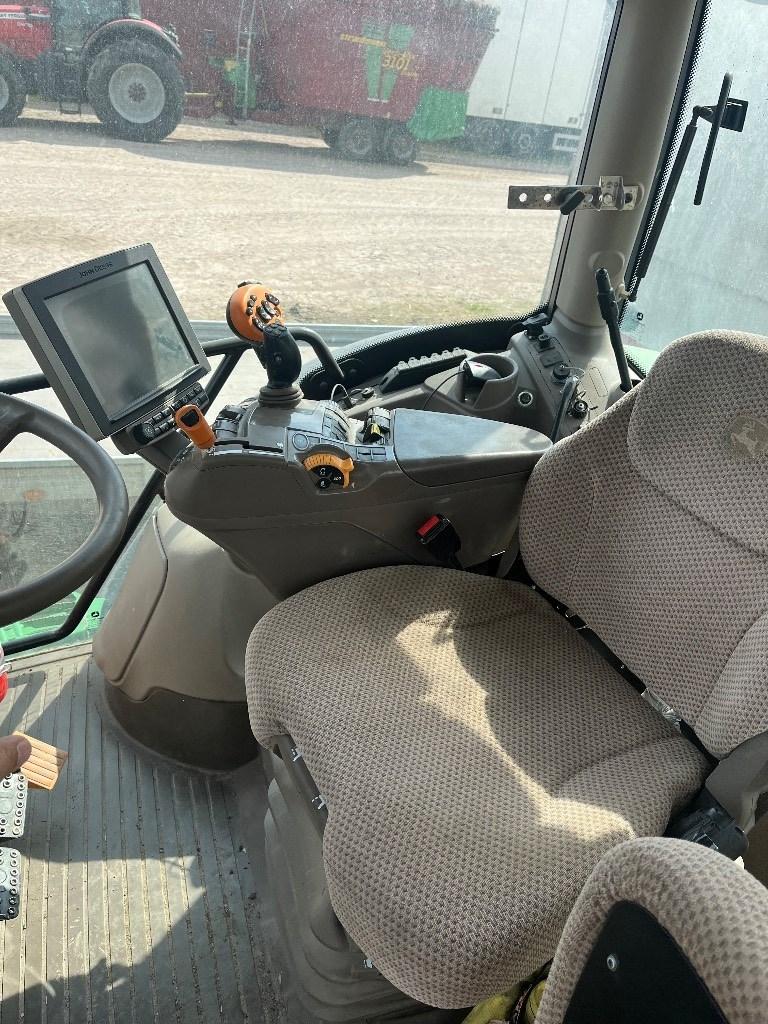 John Deere 6195 R Tractors