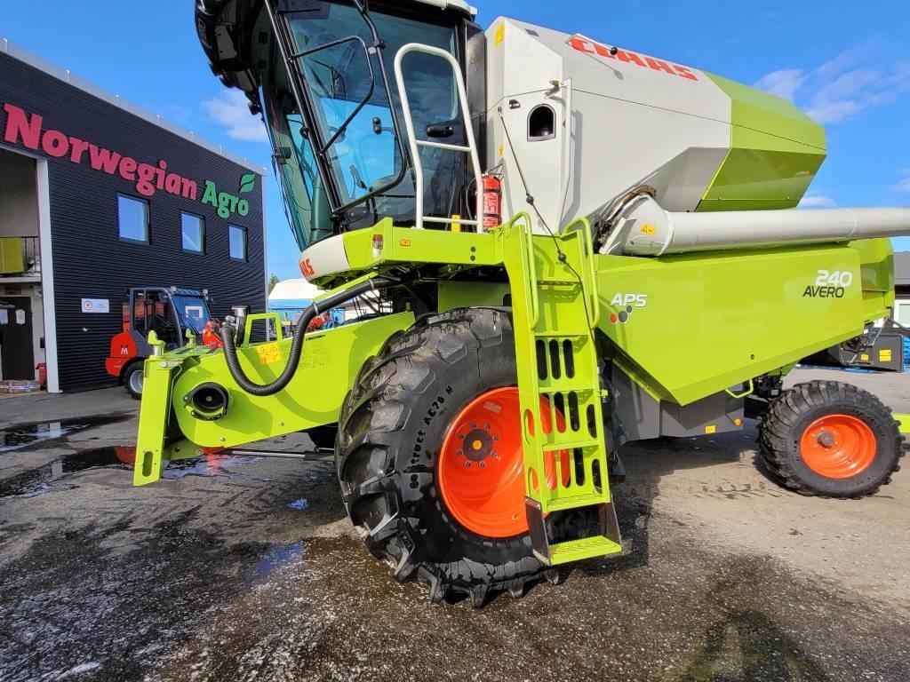 CLAAS Avero 240 Combine harvesters
