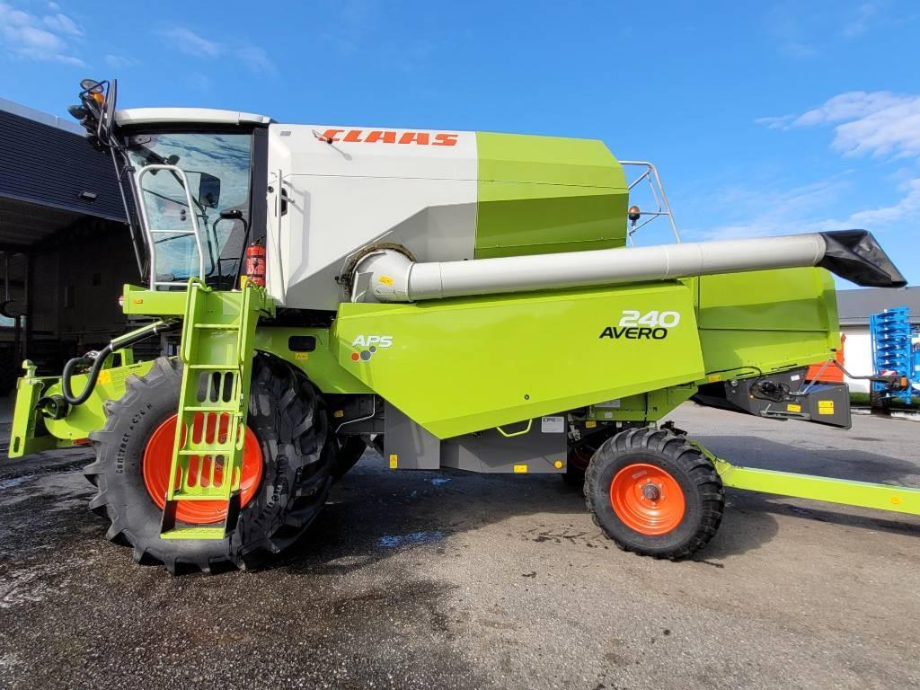 CLAAS Avero 240 Combine harvesters