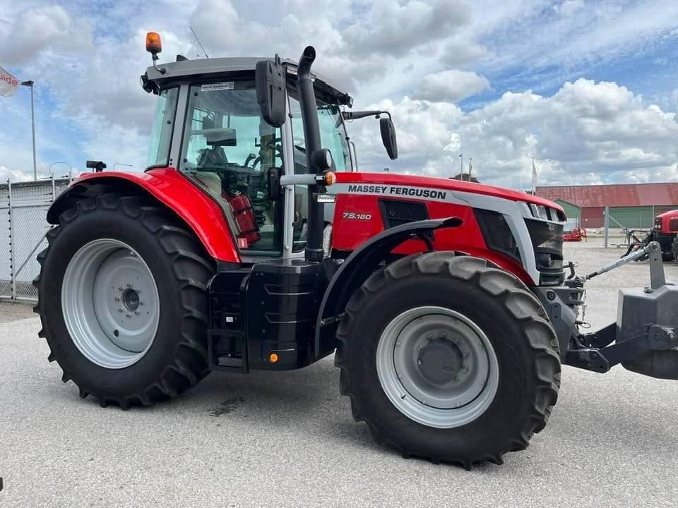 Massey Ferguson 7S.180 Dyna-6/Frontlyft 3.2t/Demo Traktorer