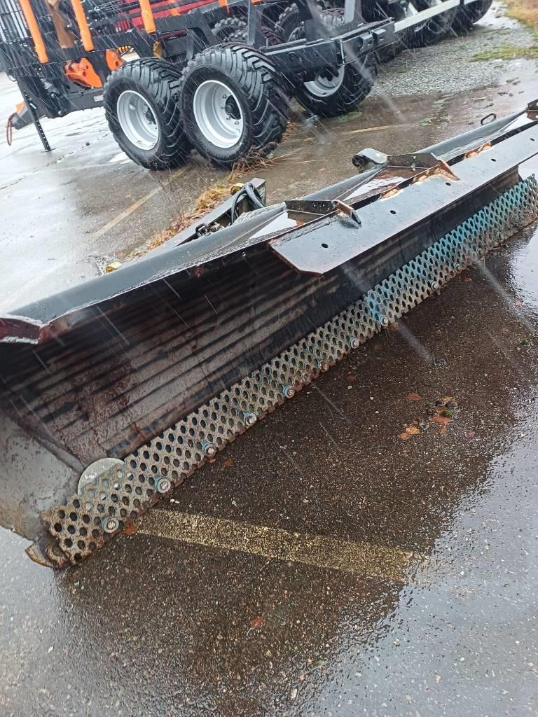 Vila Alueaura JPL 240 Schneeschilde und -pflüge