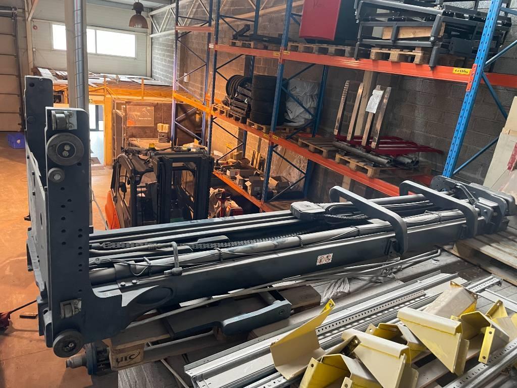 Linde Triplex 8555mm Masts and booms
