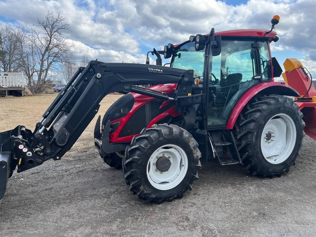Valtra A74 Traktorer