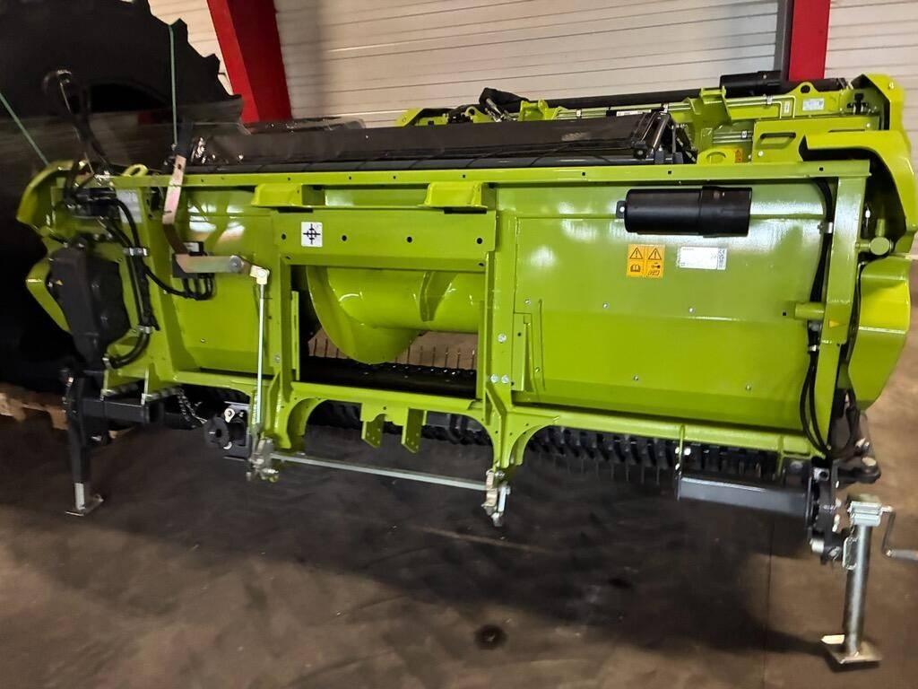 CLAAS PICK UP 300 Self-propelled foragers