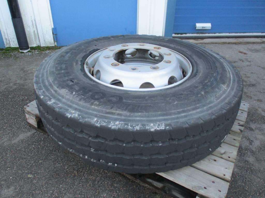 Michein Bridgestone Good Year Continental 13x22,5 Däck, hjul och fälgar
