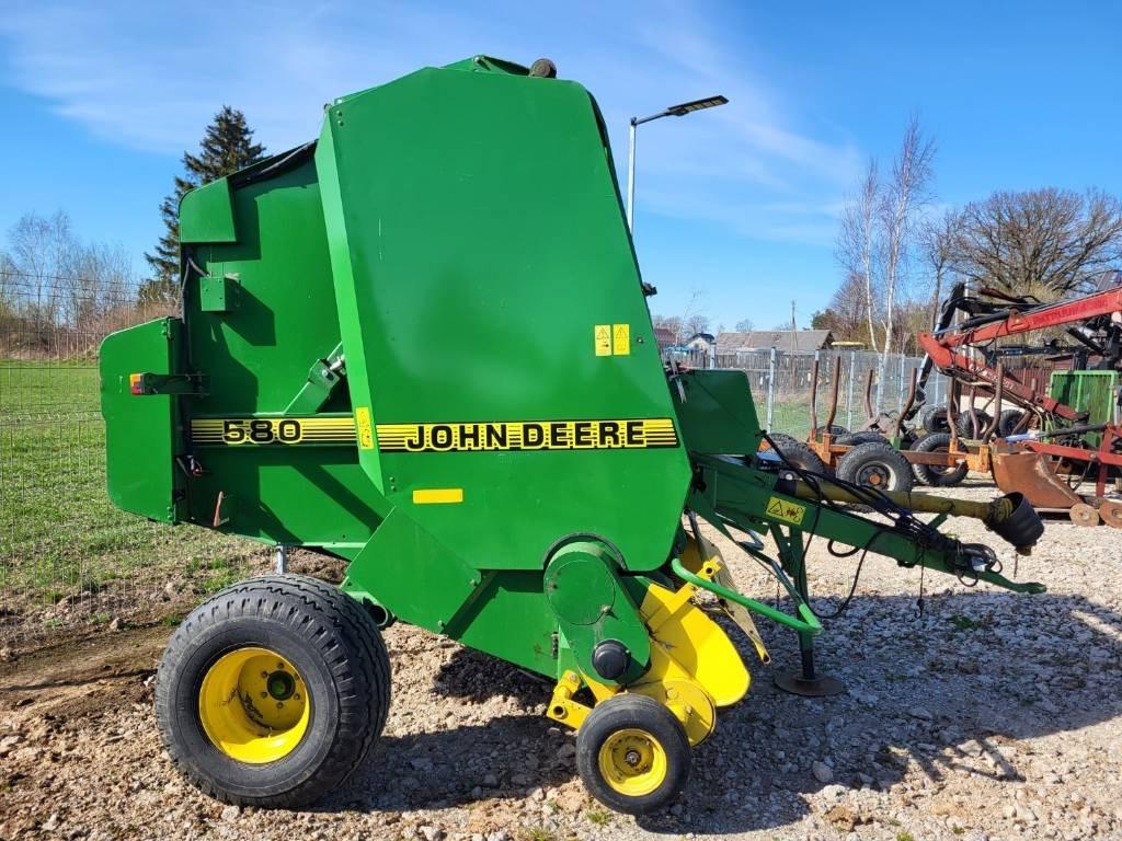 John Deere 580 . 590 Ritinių presai