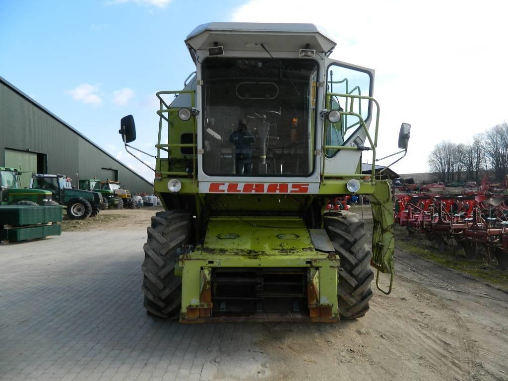 CLAAS Dominator 86 Ražas novākšanas kombaini