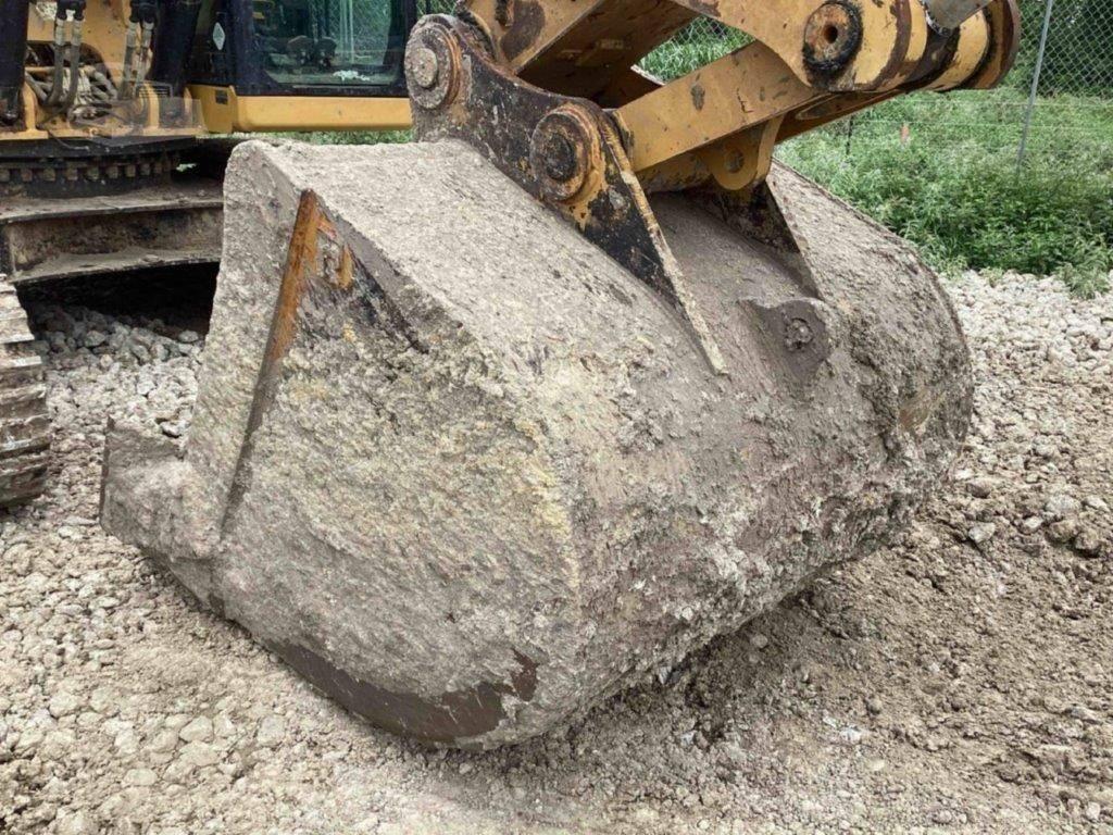 CAT 330 | 2019 | 7614hrs | INBOUND ANTWERP Crawler excavators