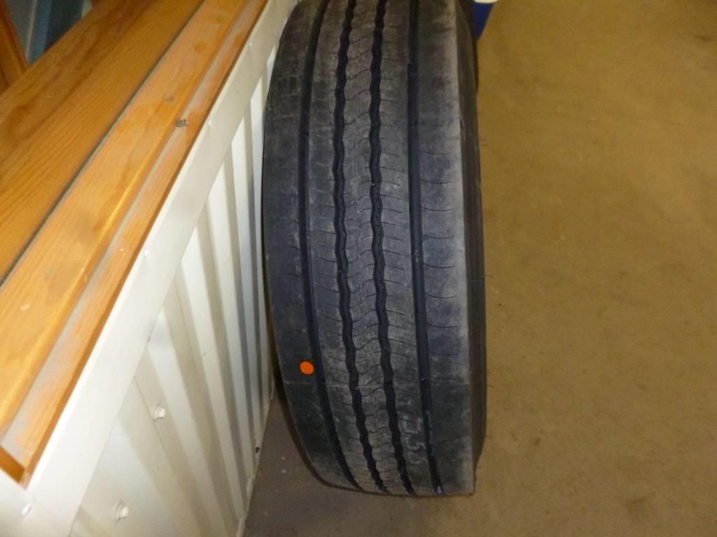 Bridgestone Framdäck 315/80R22,5 Alcoa Alu-Fälgar Däck, hjul och fälgar