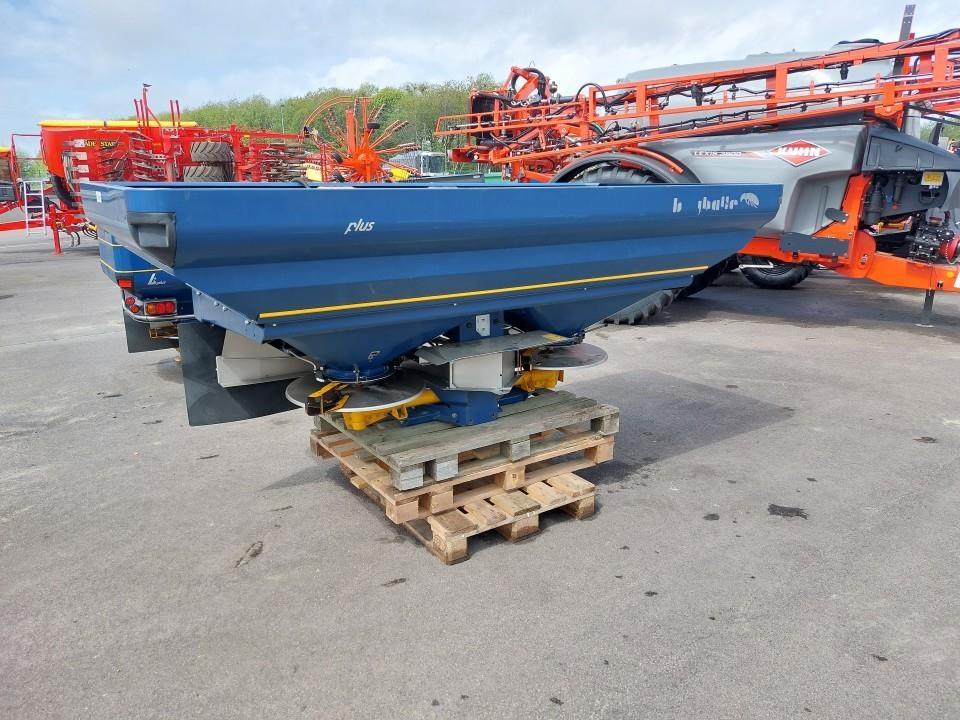 Bogballe M2 Mineral spreaders