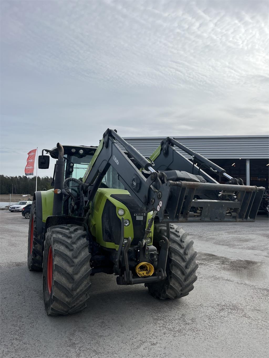 CLAAS ARION 620+L+F+PTO Tractors