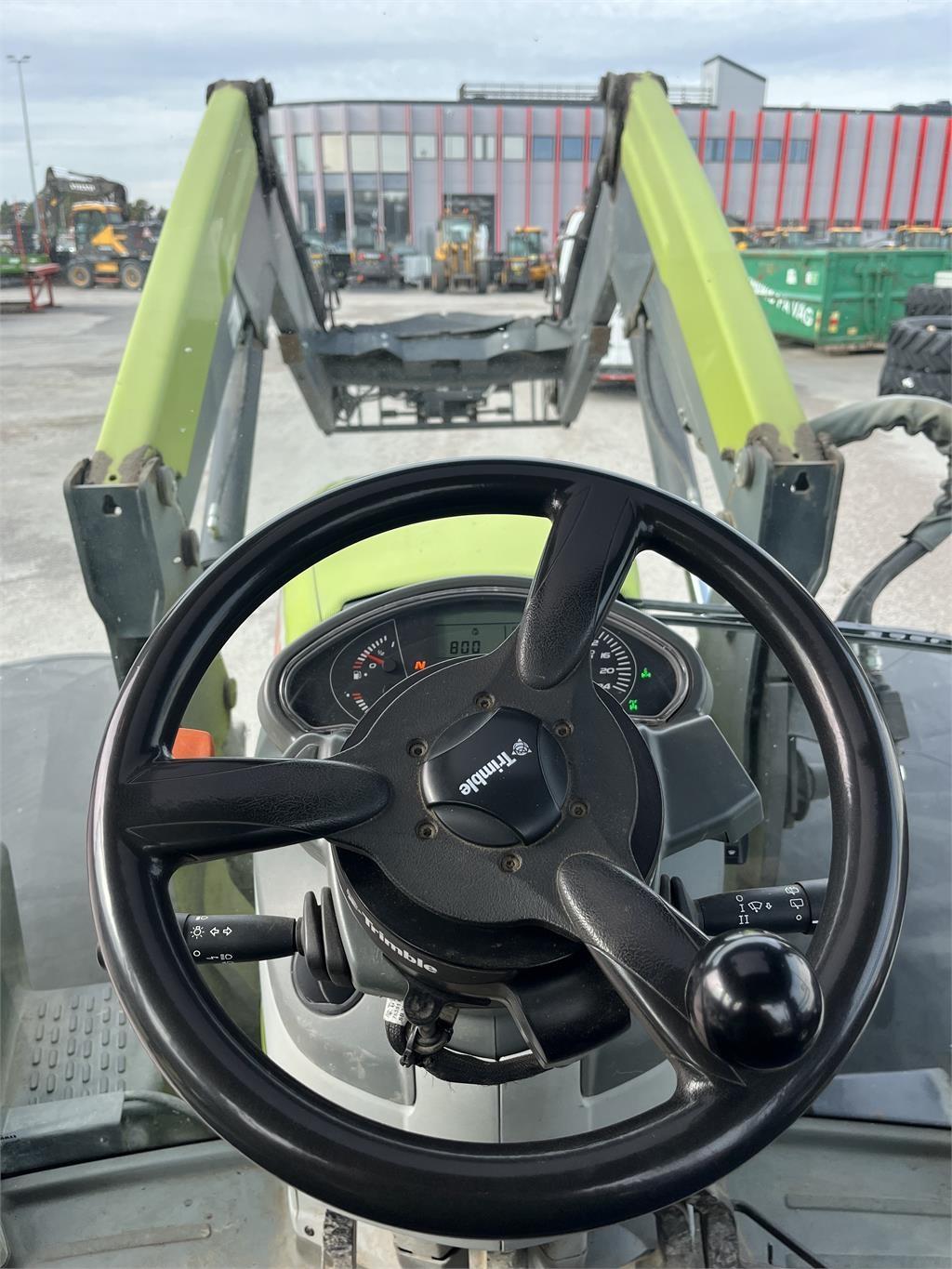 CLAAS ARION 620+L+F+PTO Tractors