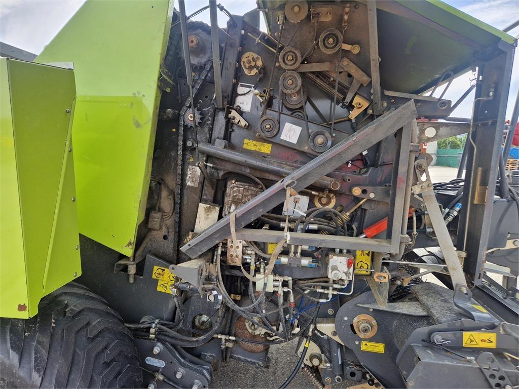 CLAAS UNIWRAP 375 RC Com Pro Rundbalspressar
