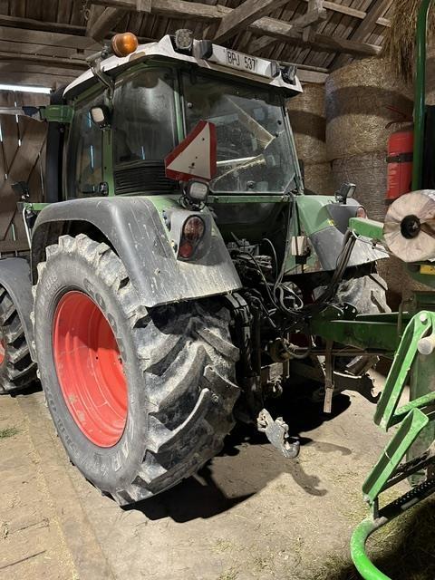 Fendt 415 VARIO + FL Traktorer
