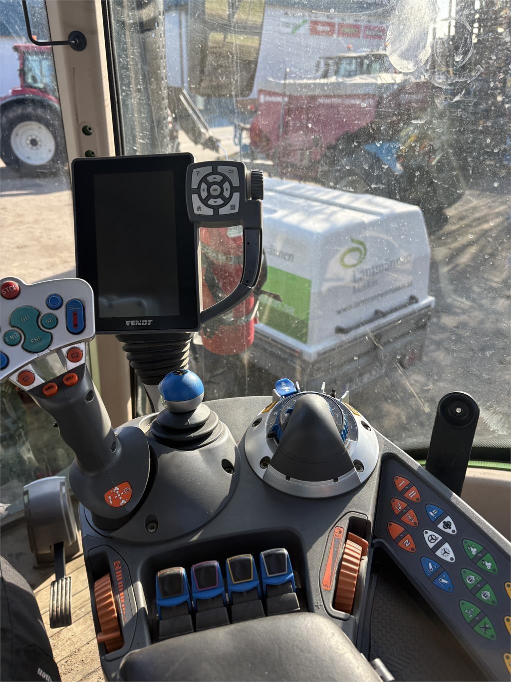 Fendt 516 VARIO S4 +FL+PTO Tractors