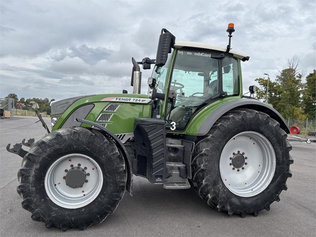 Fendt 724 VARIO Traktorer
