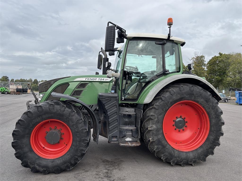 Fendt 724 VARIO Traktorer