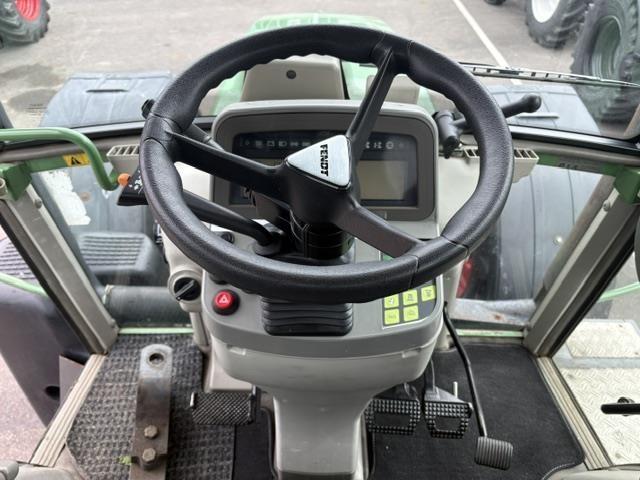 Fendt 818 VARIO Tractors