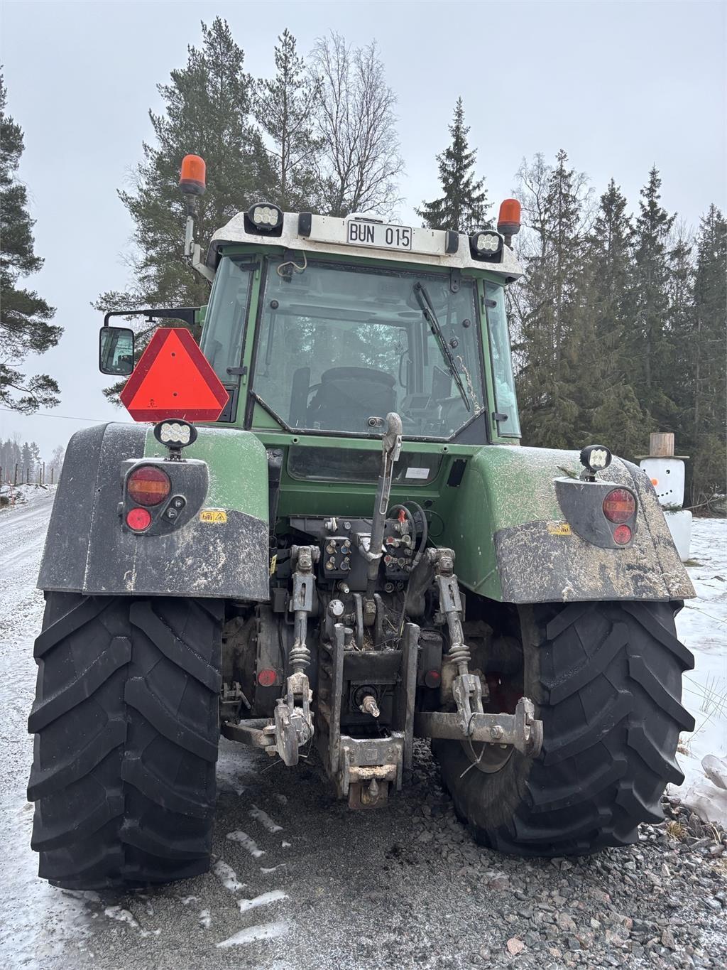 Fendt 820 VARIO Traktorer