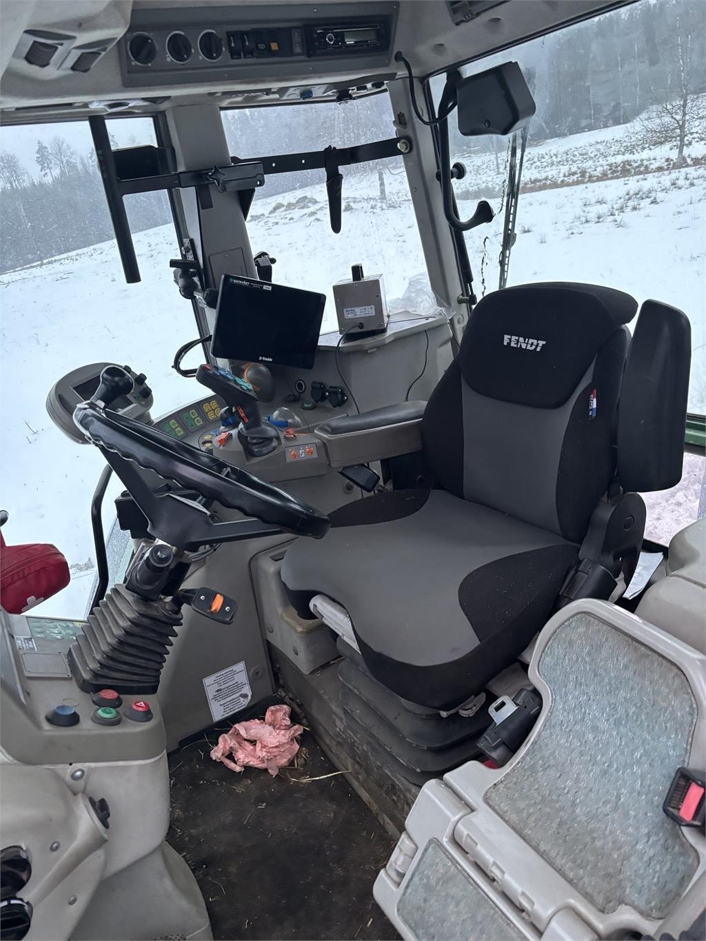 Fendt 820 VARIO Traktorer