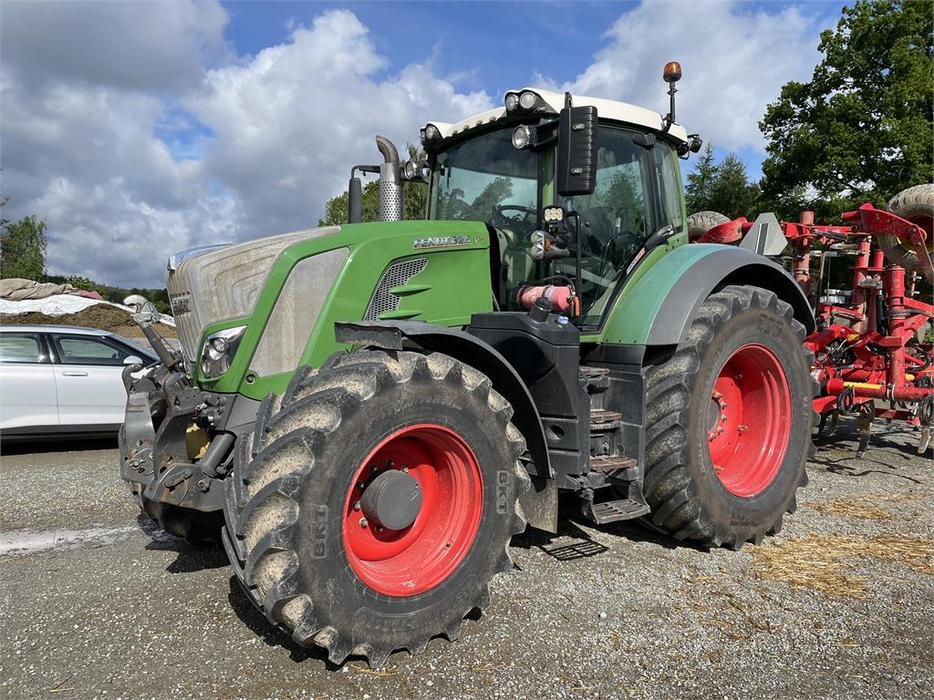 Fendt 828 Tractors