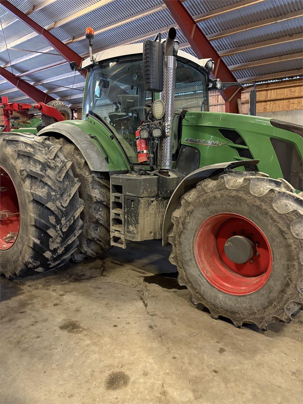 Fendt 828 VARIO Traktorer