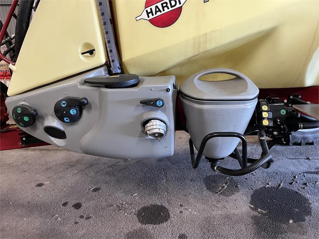Hardi Navigator 4000 l Dragna sprutor