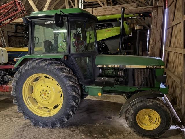 John Deere 2250 Traktorer