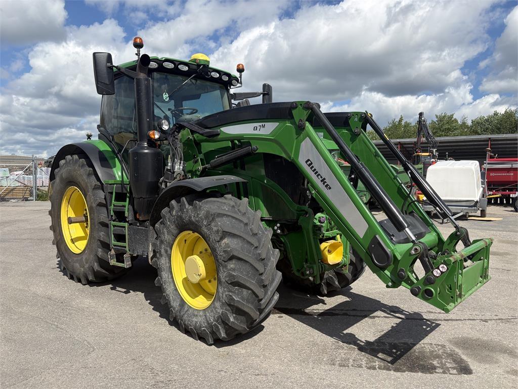 John Deere 6250R Tractors