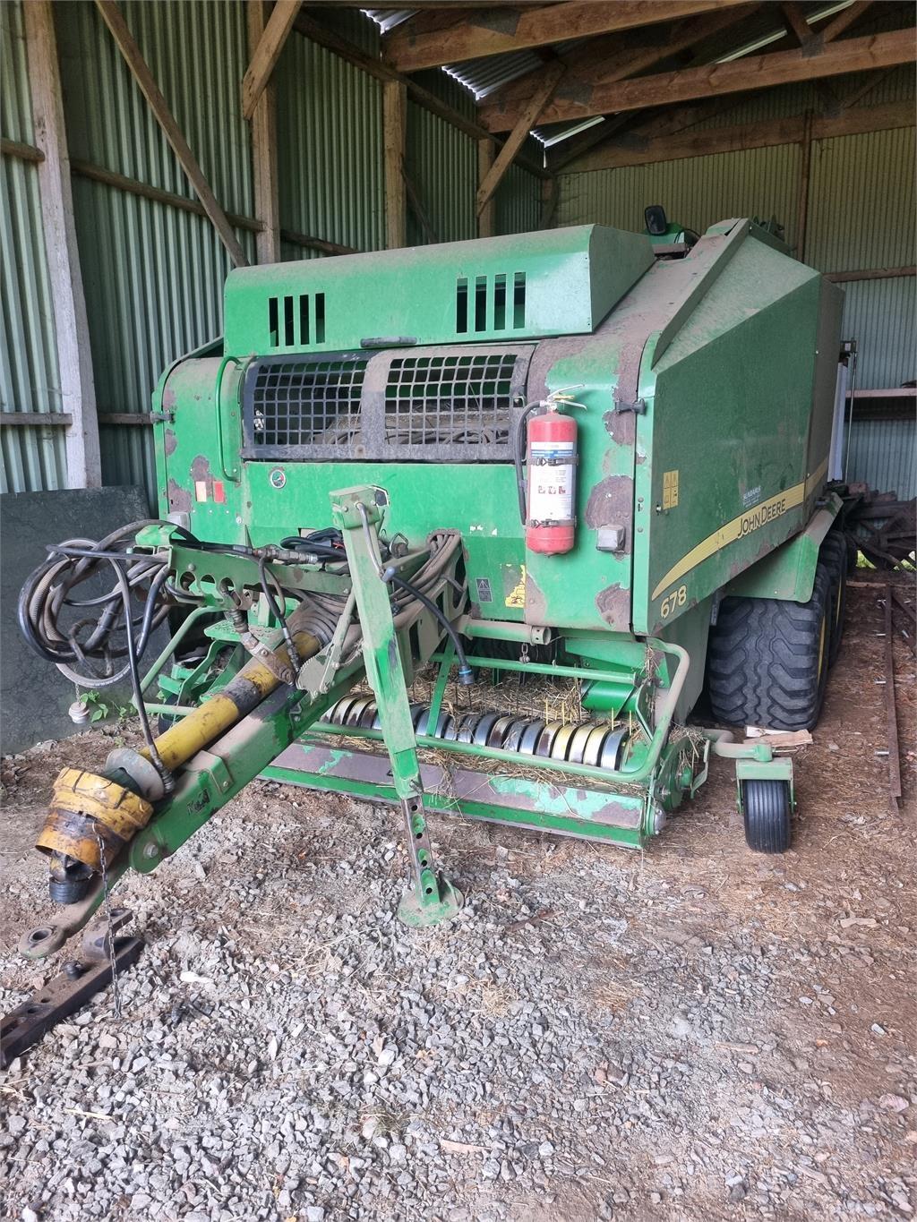 John Deere RUNDBALSPRESS JD 678 Rundbalspressar