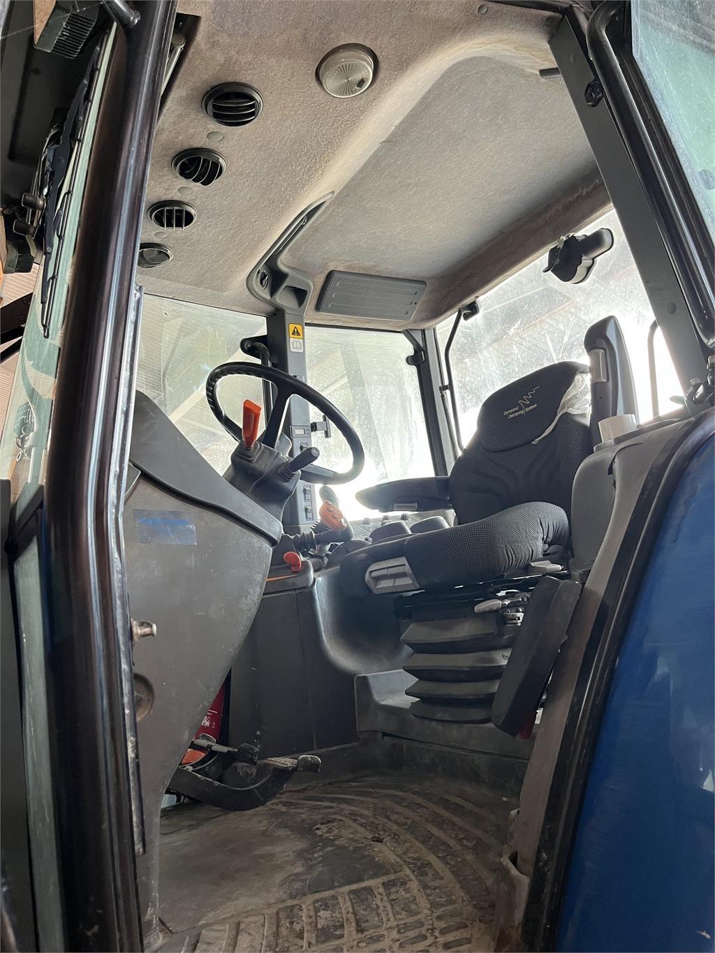 New Holland TM190+L Traktorer