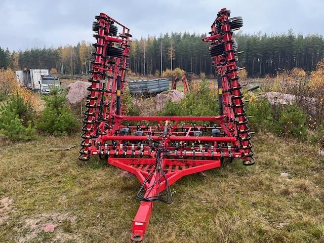 Väderstad NZG 900 Harvar