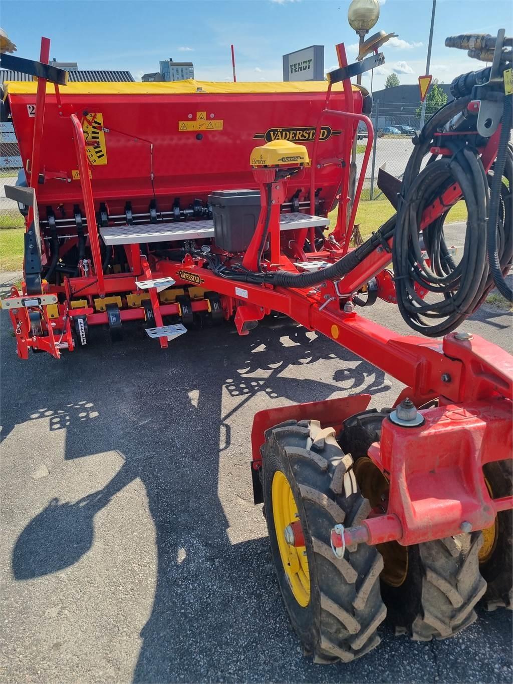 Väderstad RAPID 300 C Såmaskiner