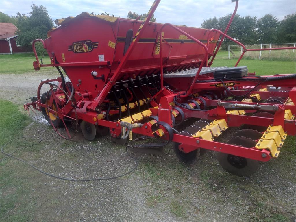 Väderstad RAPID 400 C Såmaskiner
