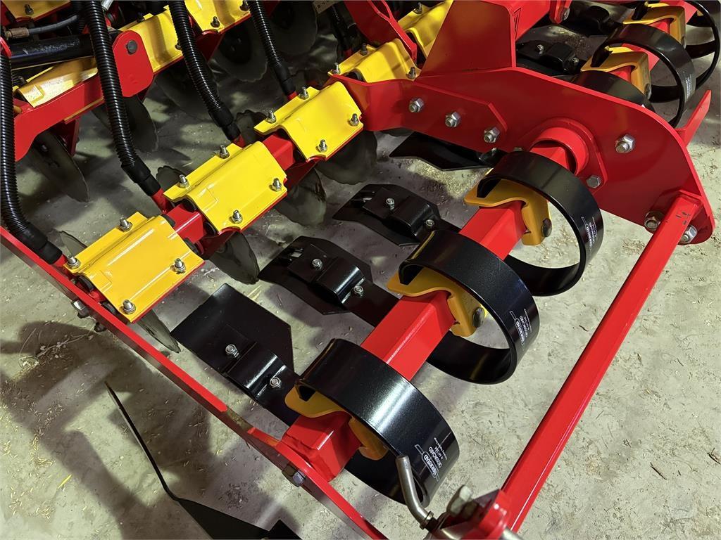 Väderstad RAPID 400 C Såmaskiner