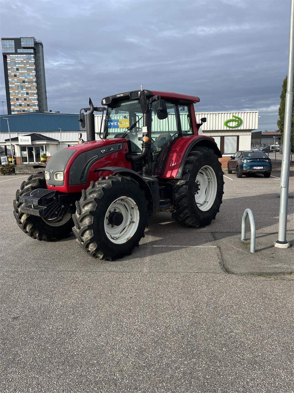 Valtra 142 DIRECT Traktorer