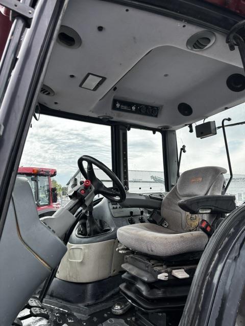 Valtra 190 Tractors