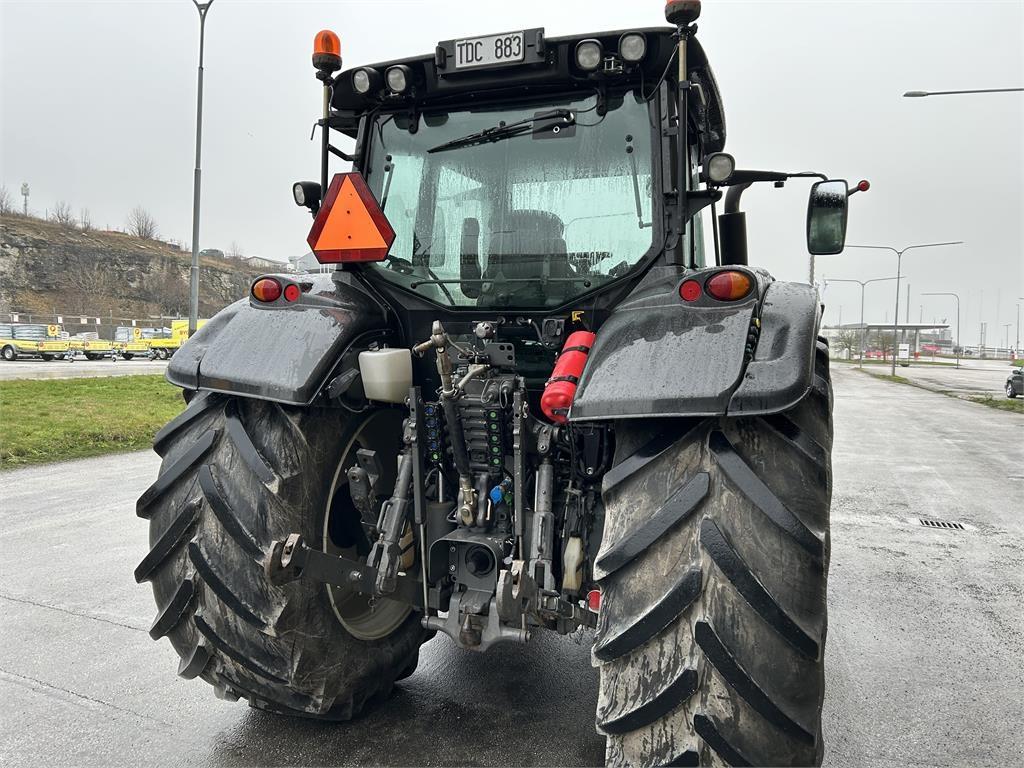 Valtra 213 VERSU SCR Traktorer