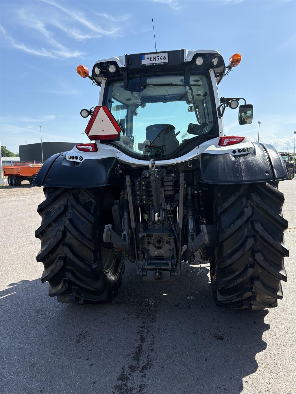 Valtra N174 VERSU+F Traktorer