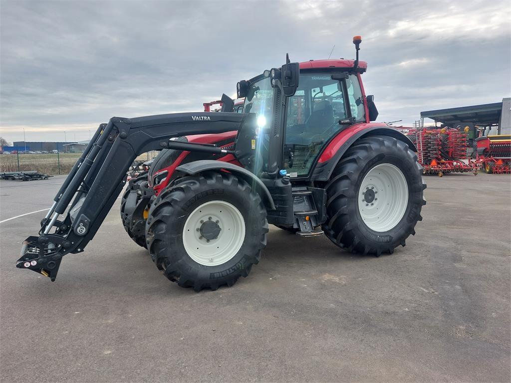 Valtra N175 DIRECT +L+FL+PTO+TWINTRAC Tractors