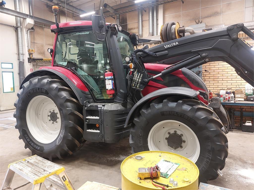 Valtra N175 DIRECT +L+FL+PTO TWINTRAC Tractors