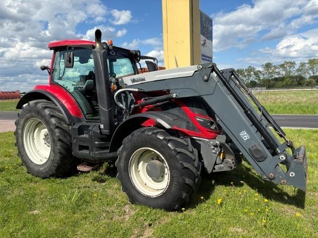 Valtra T174E VERSU Traktorer