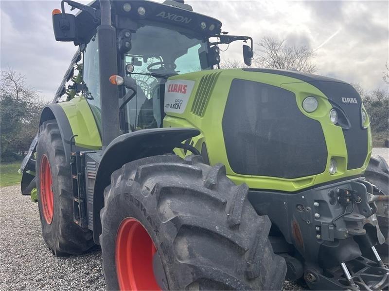 CLAAS AXION 850 CMATIC Nye dæk Traktoren