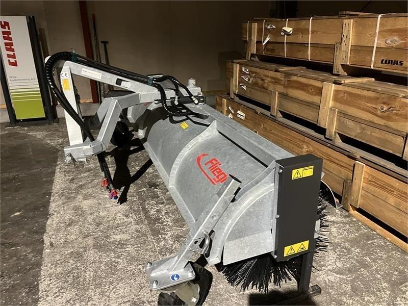 Fliegl Kost for trepunktsophæng Fliegl FEJEKOST TYPE 700 Kehrer