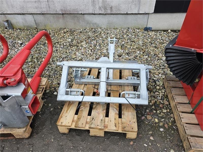 Fliegl Trepunktsadapter, vipbar Geräteträger