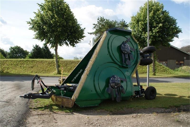 Spearhead Multicut 820 Mäher