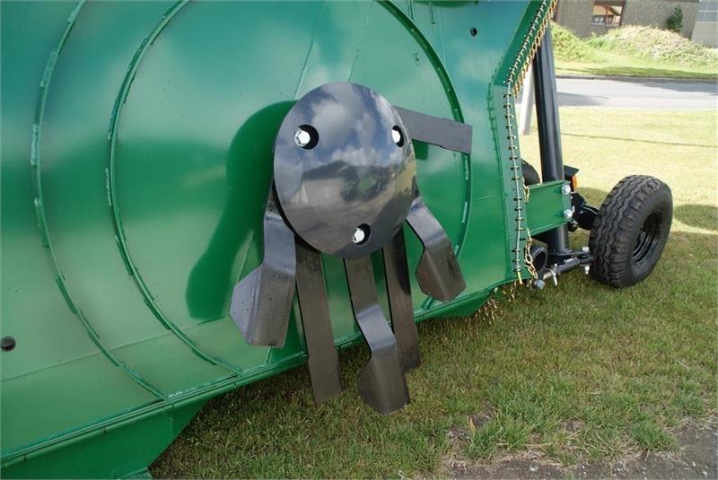 Spearhead Multicut 820 Mäher