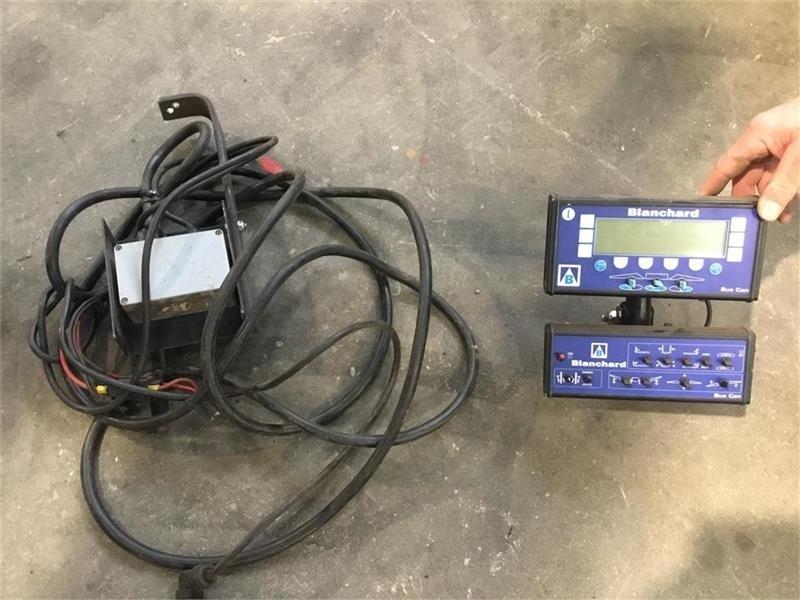 Kuhn Oceanis 5600 36 m. Alubom Anhängespritzen